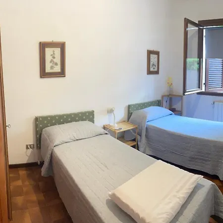 Villetta Simone * Marina di Pietrasanta